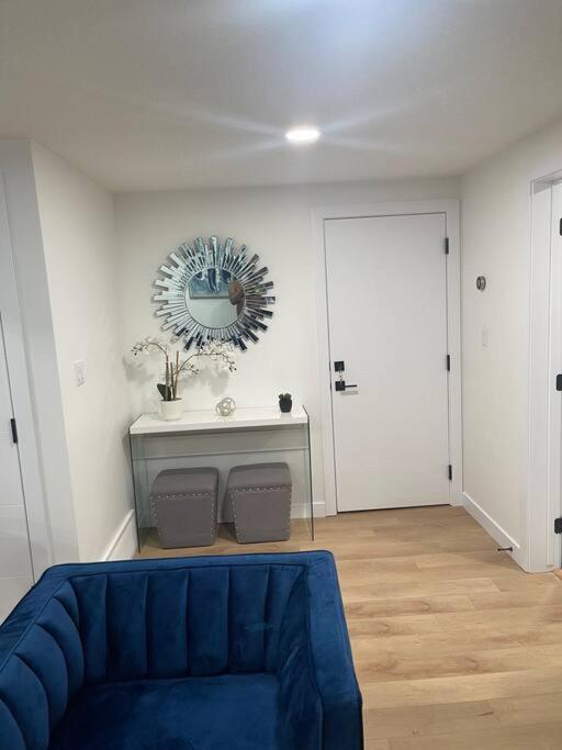 Stylish 2 Bedroom In Sw Close To Windermere And International Airport