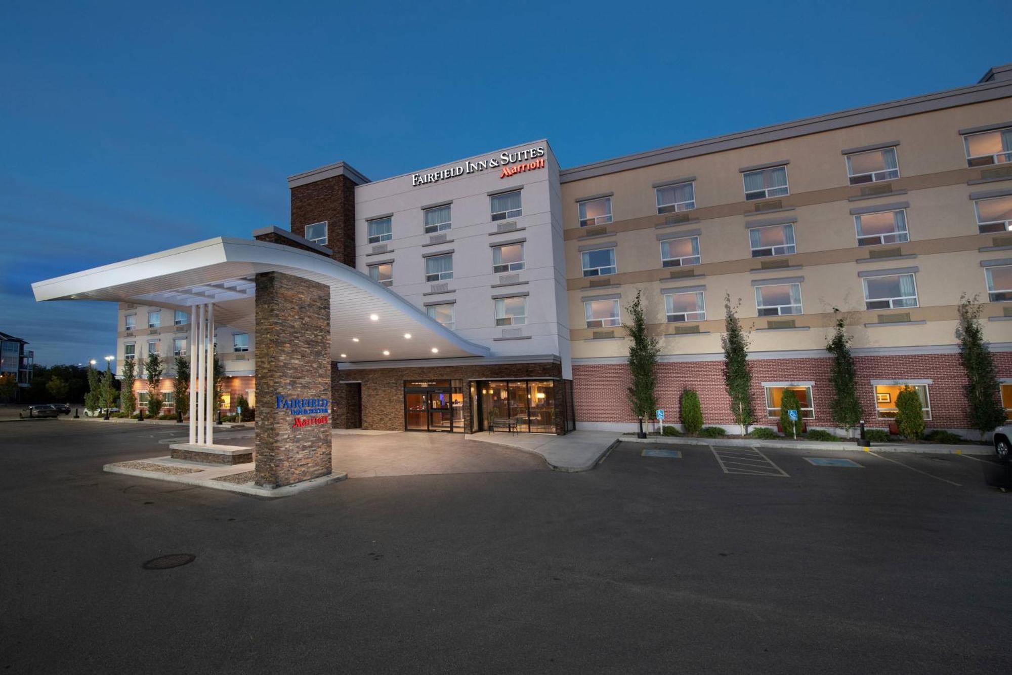 Fairfield & By Marriott North 3*