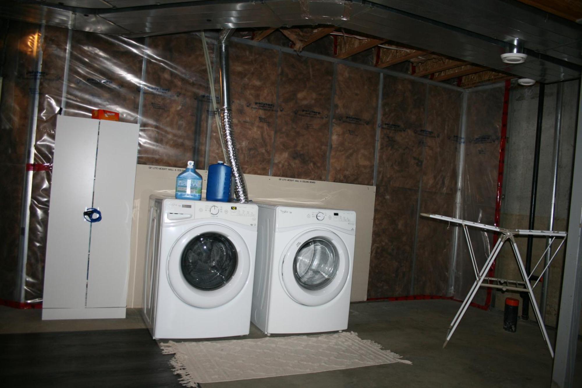 Entire Ac 4beds Sleeps 8 Double Garage Near Wem Free Wifi & Netflix Holiday home Edmonton