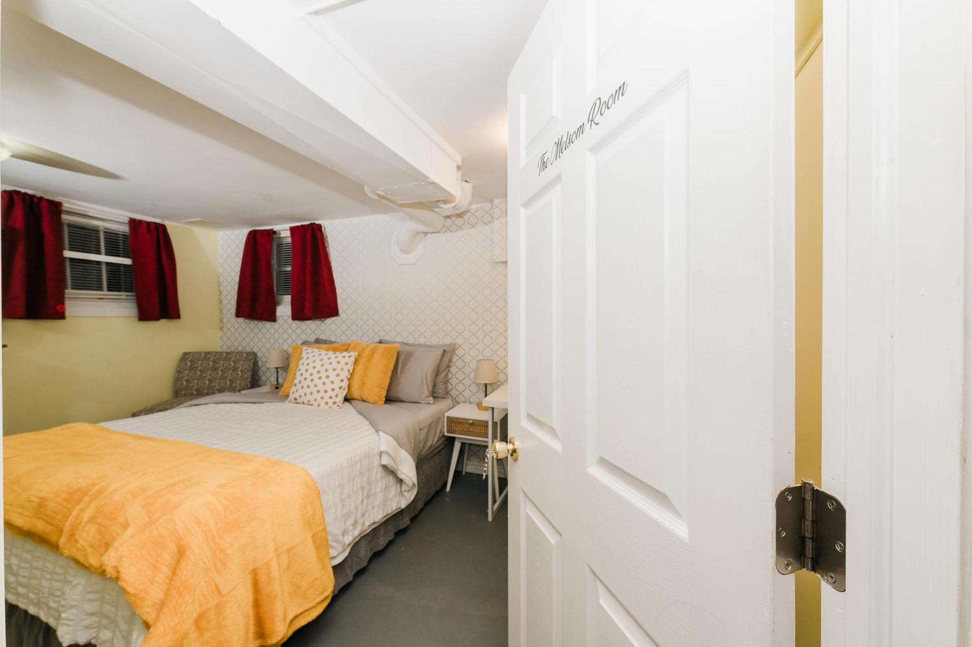 Quaint & Cozy Bed & Breakfast