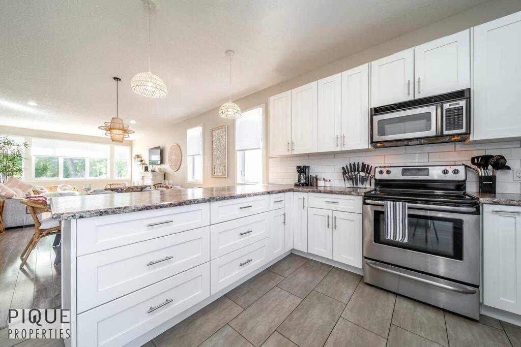 Boho Vibes - Patio & Bbq - King Bed - Garage Parking *