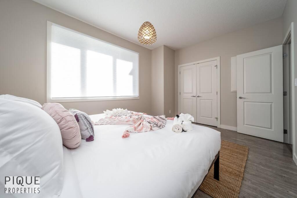 Boho Vibes - Patio & Bbq - King Bed - Garage Parking Holiday home *