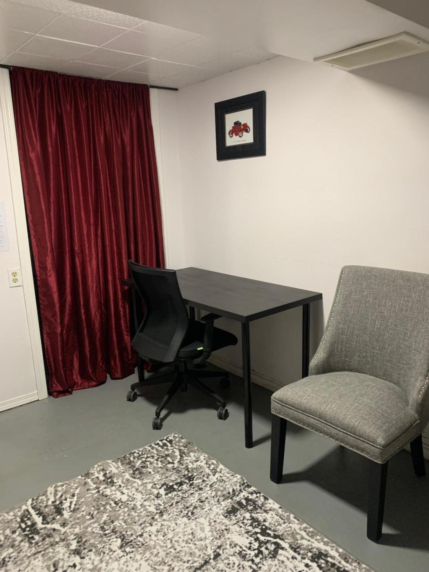 Quaint & Cozy Bed & Breakfast Edmonton