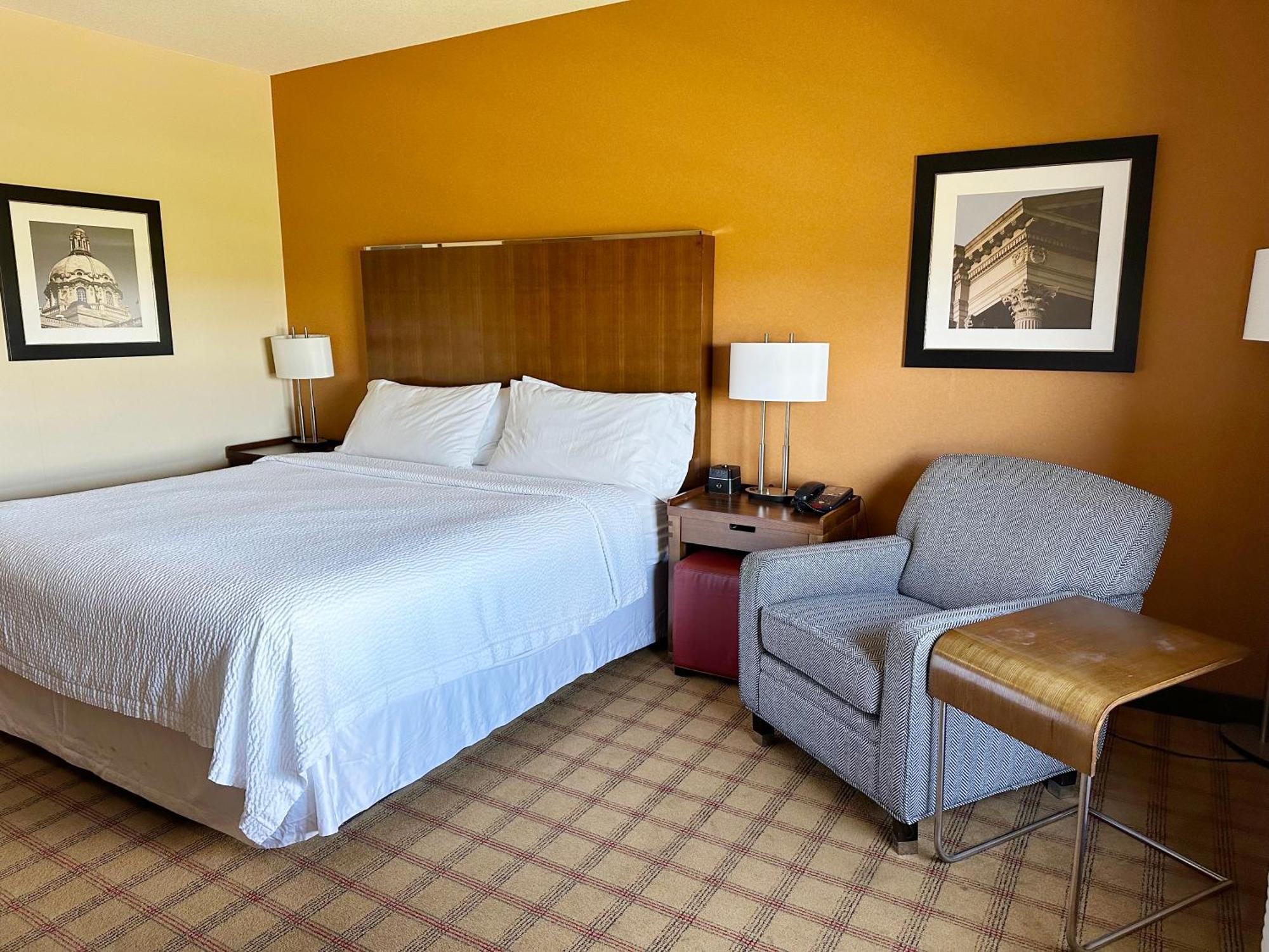 Four Points By Sheraton Gateway