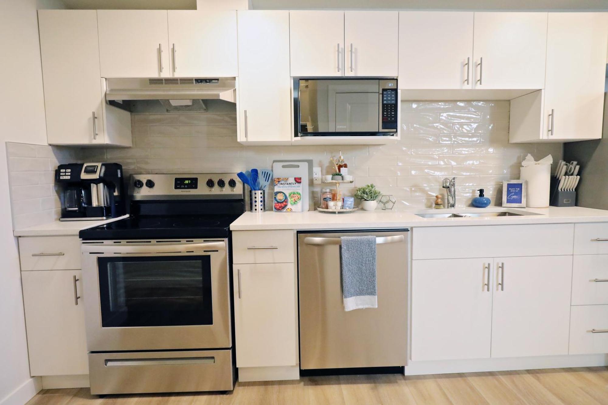 Holiday home 5 Bedroom, Ac, Rogers, Commonwealth, Expo