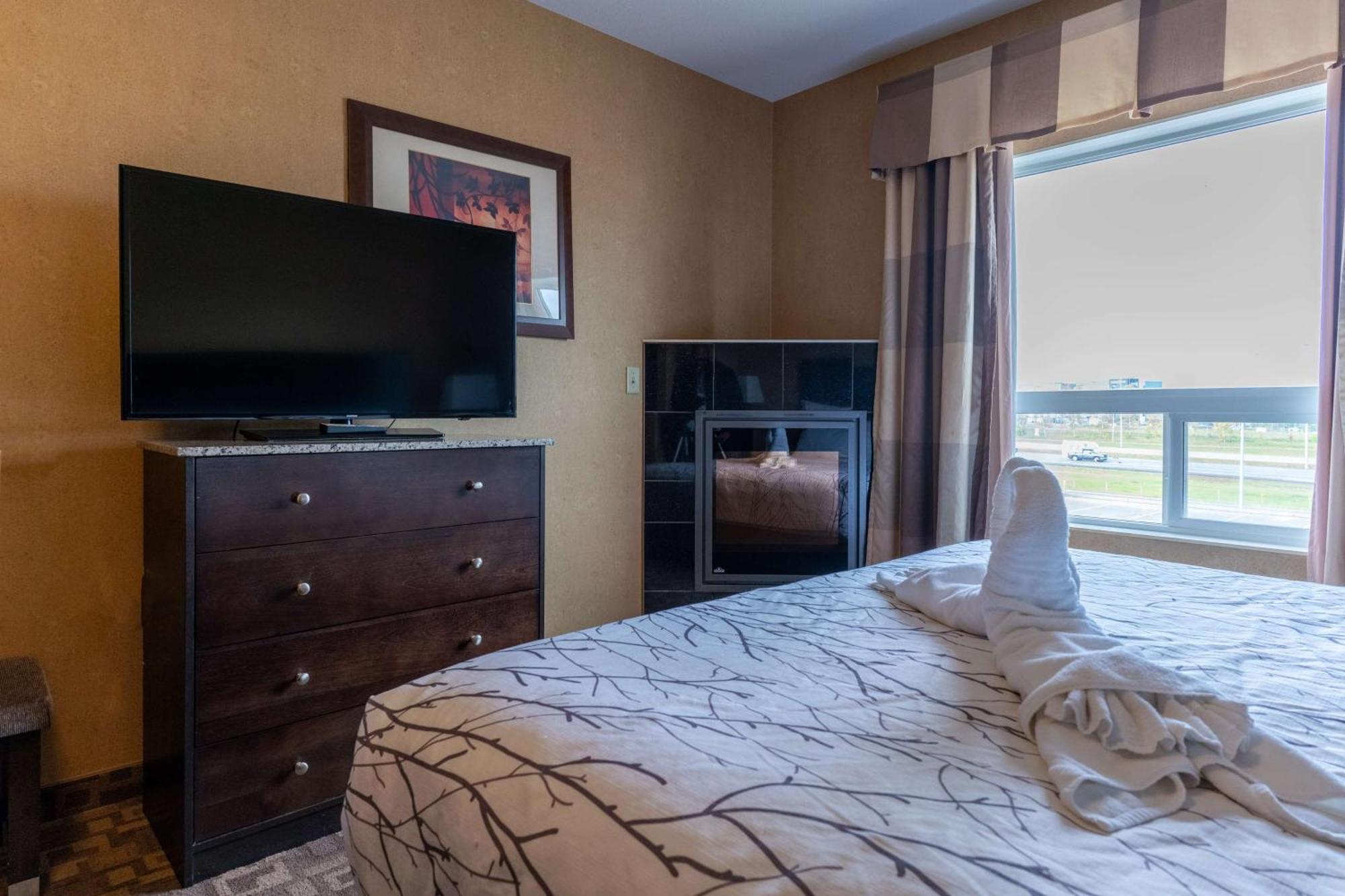 Western South & 3* Edmonton