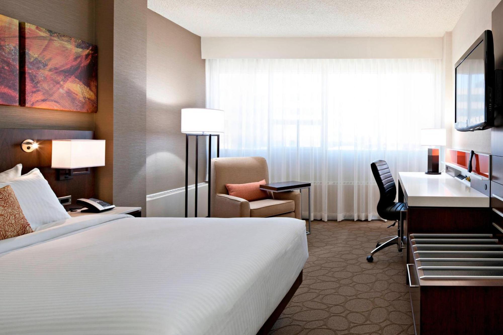 Delta By Marriott South Conference Centre Hotel