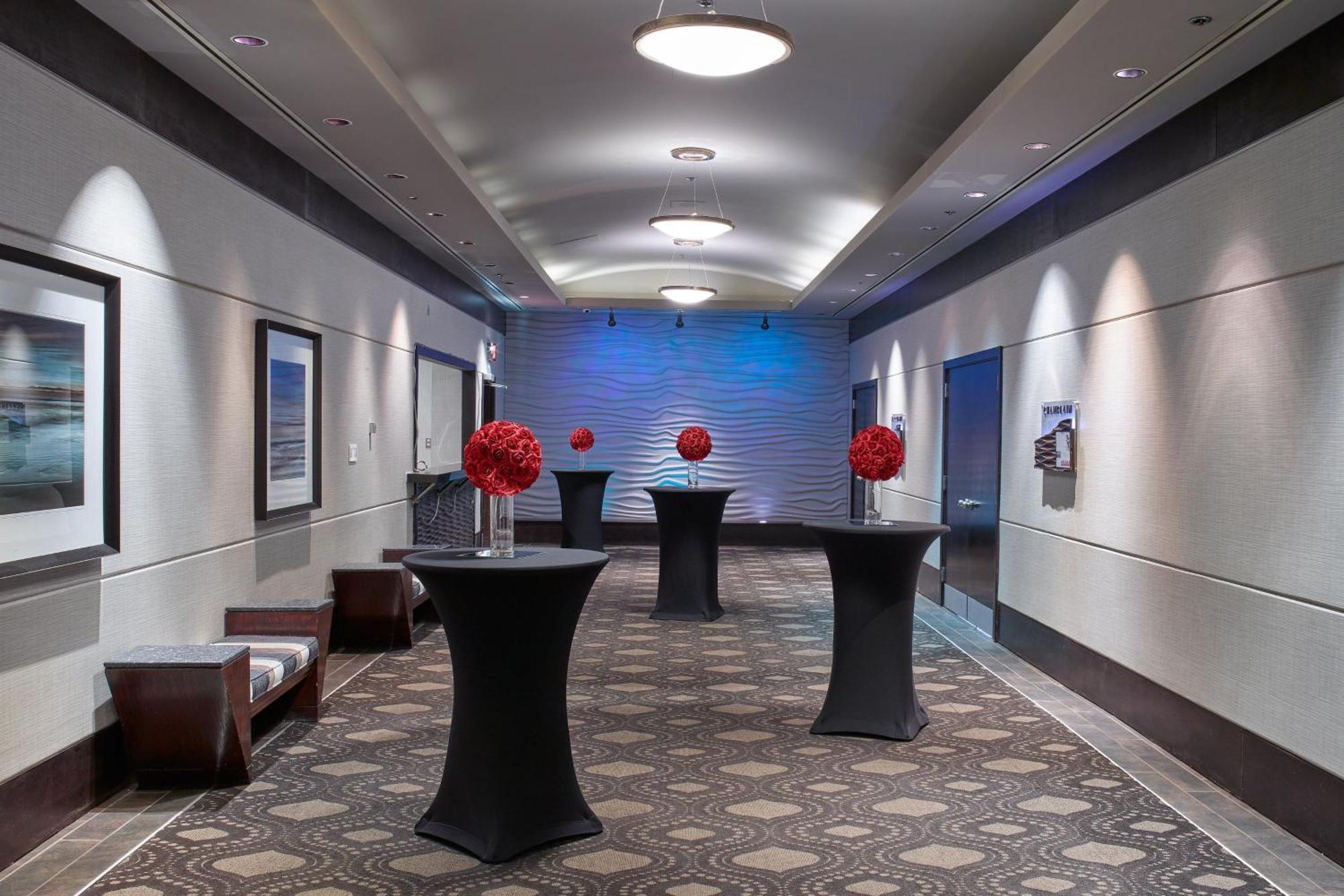 Delta By Marriott Centre Hotel 4*