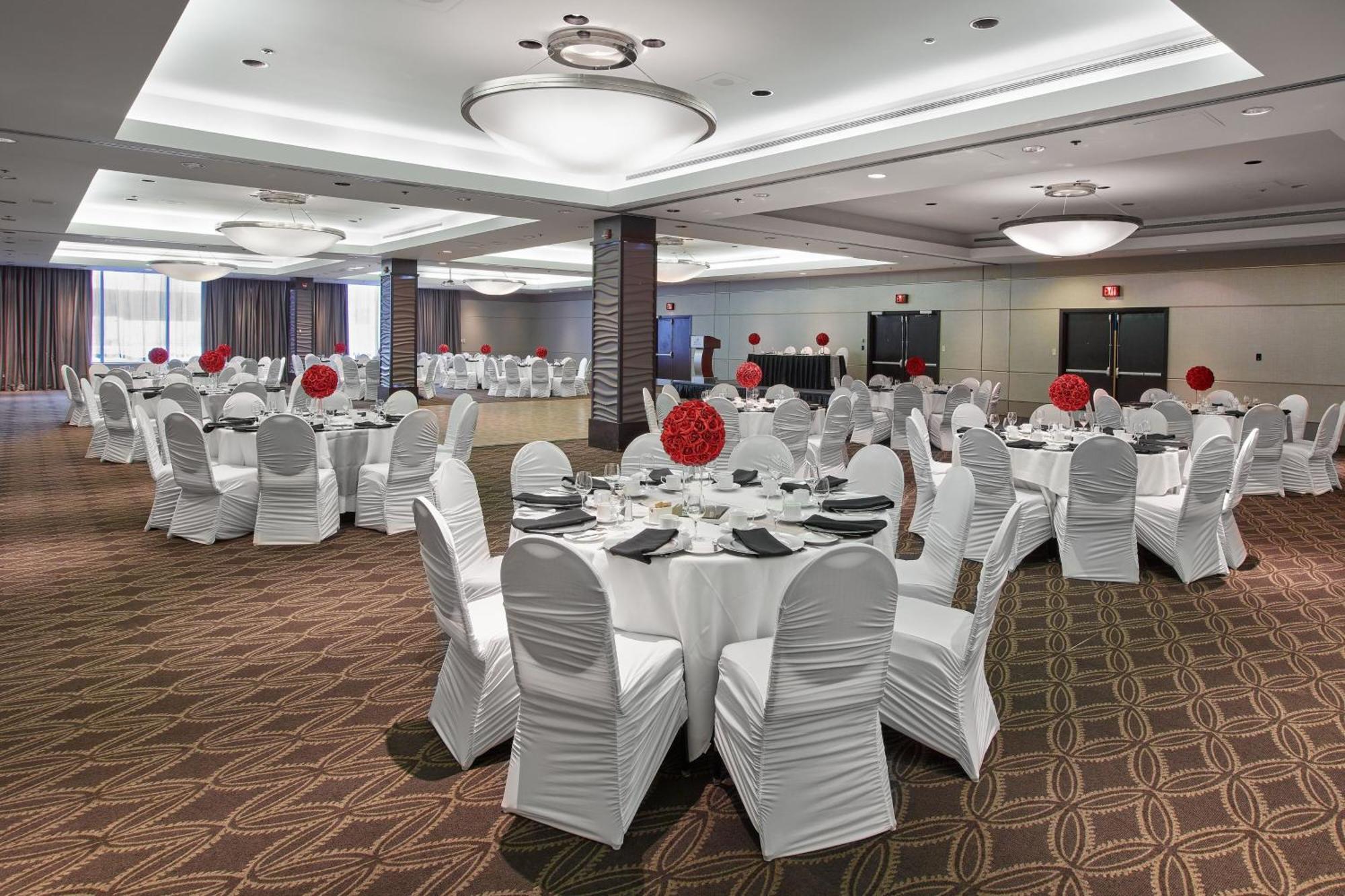 Hotel Delta By Marriott Centre