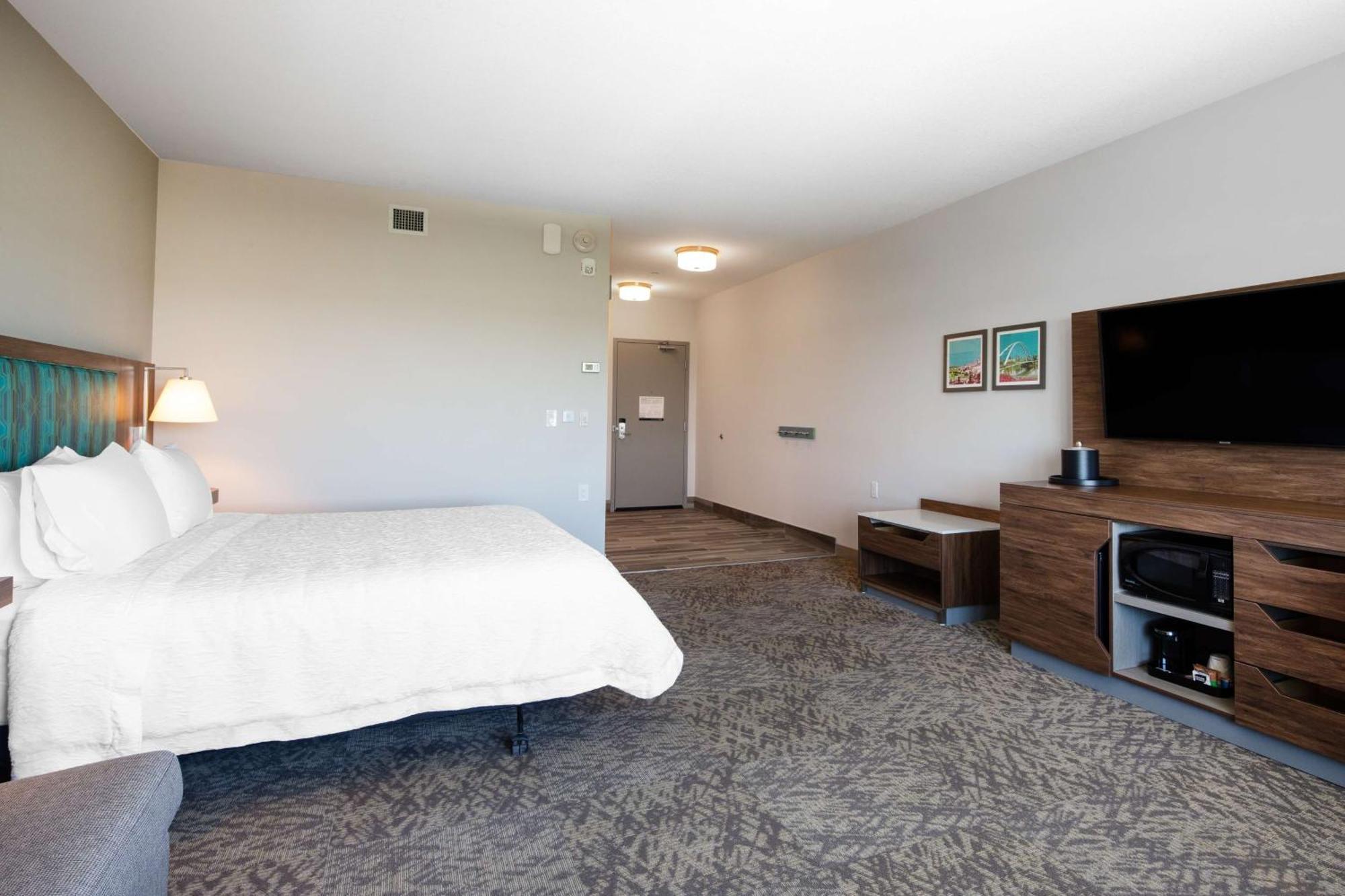Hampton & St. Albert, Ab Hotel 3*