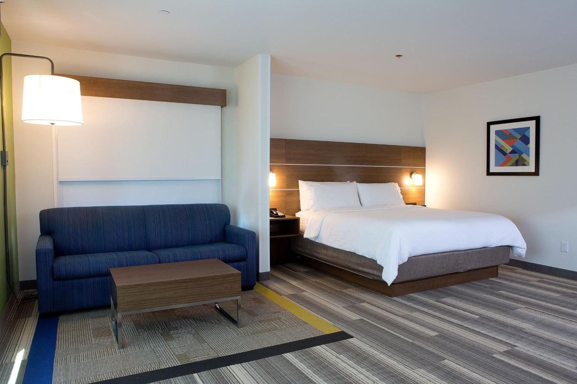 Express & - Sw - Windermere By Ihg Hotel Edmonton