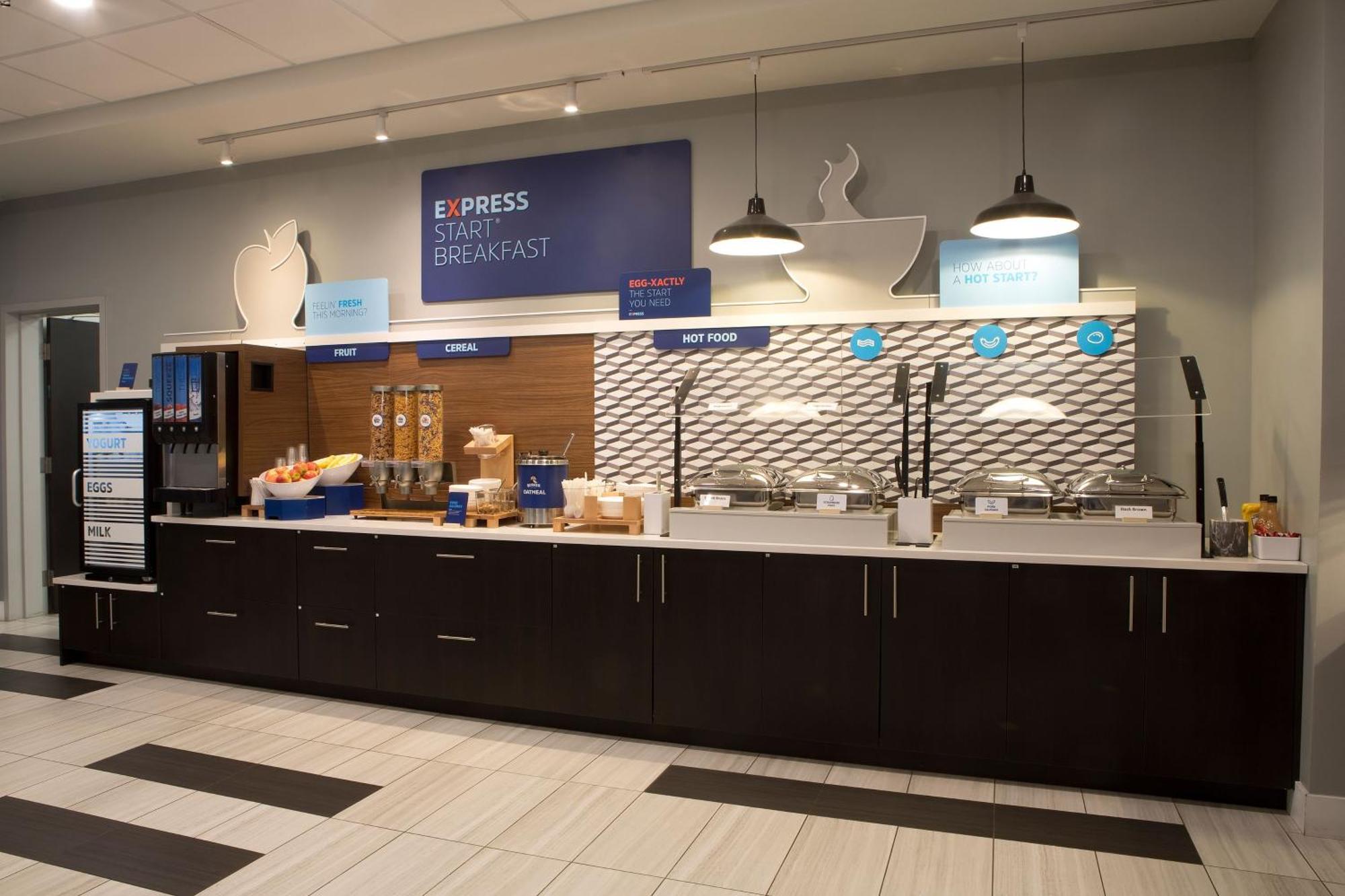 Express & - Sw - Windermere By Ihg