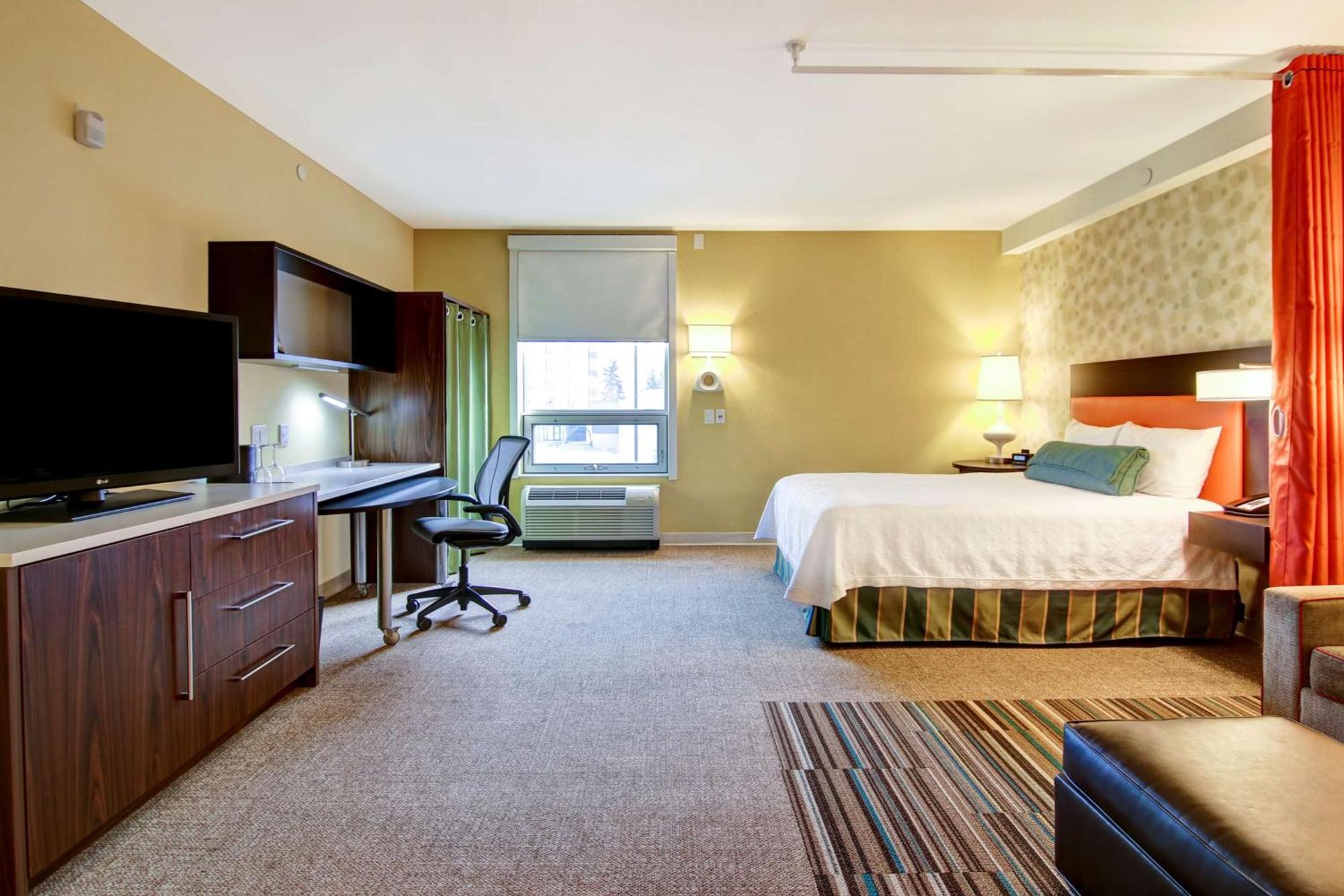 Home2 By Hilton West Hotel Edmonton