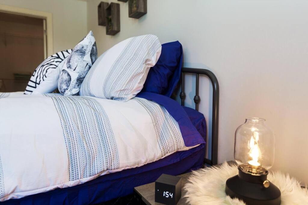 Modern - King Bed - Garage - Long Edmonton