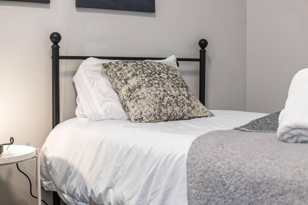 Holiday home Stylish Suite-nearwem-4 Bed-central