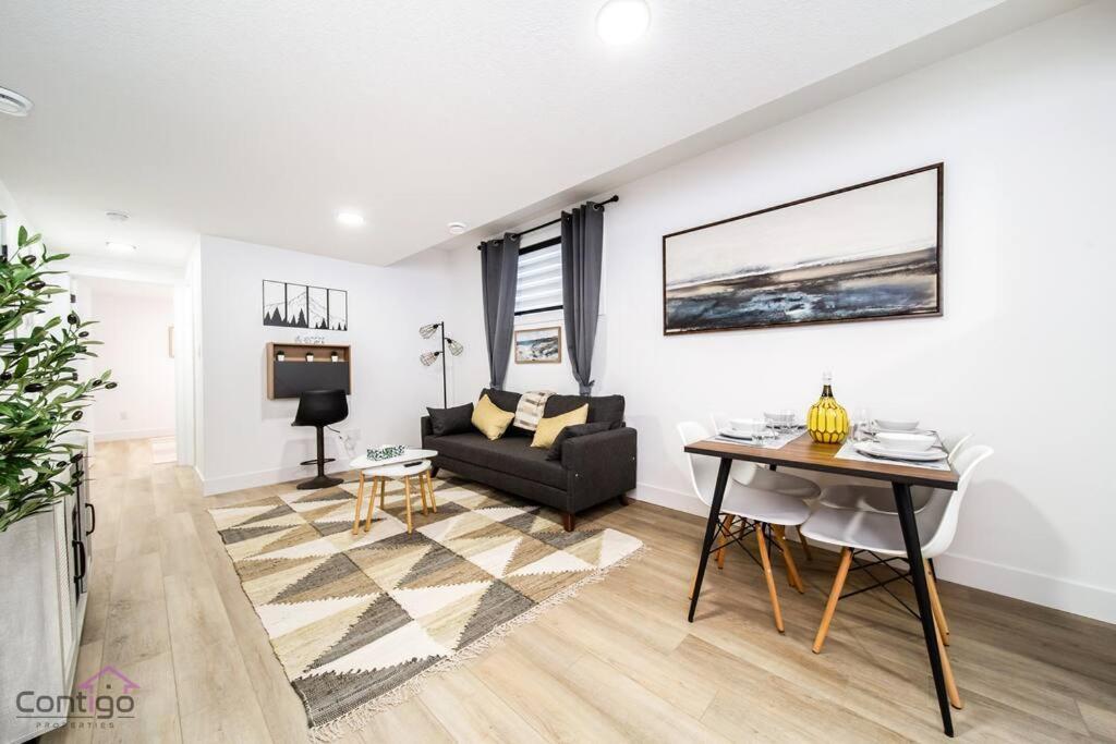 The Zen Den, King Bed, Near Dt, Wem, Heated Floor, Bsmt *