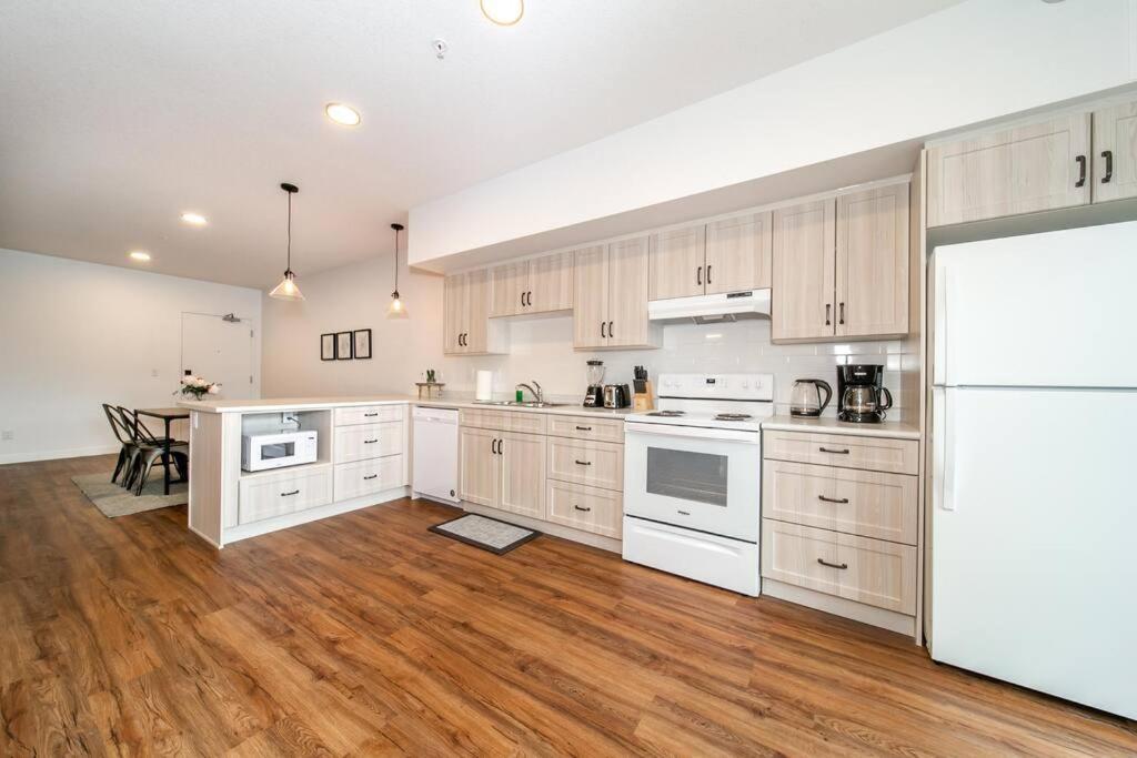 Industrial Romantic U/g Parking 5 Min To Dtn! * Edmonton
