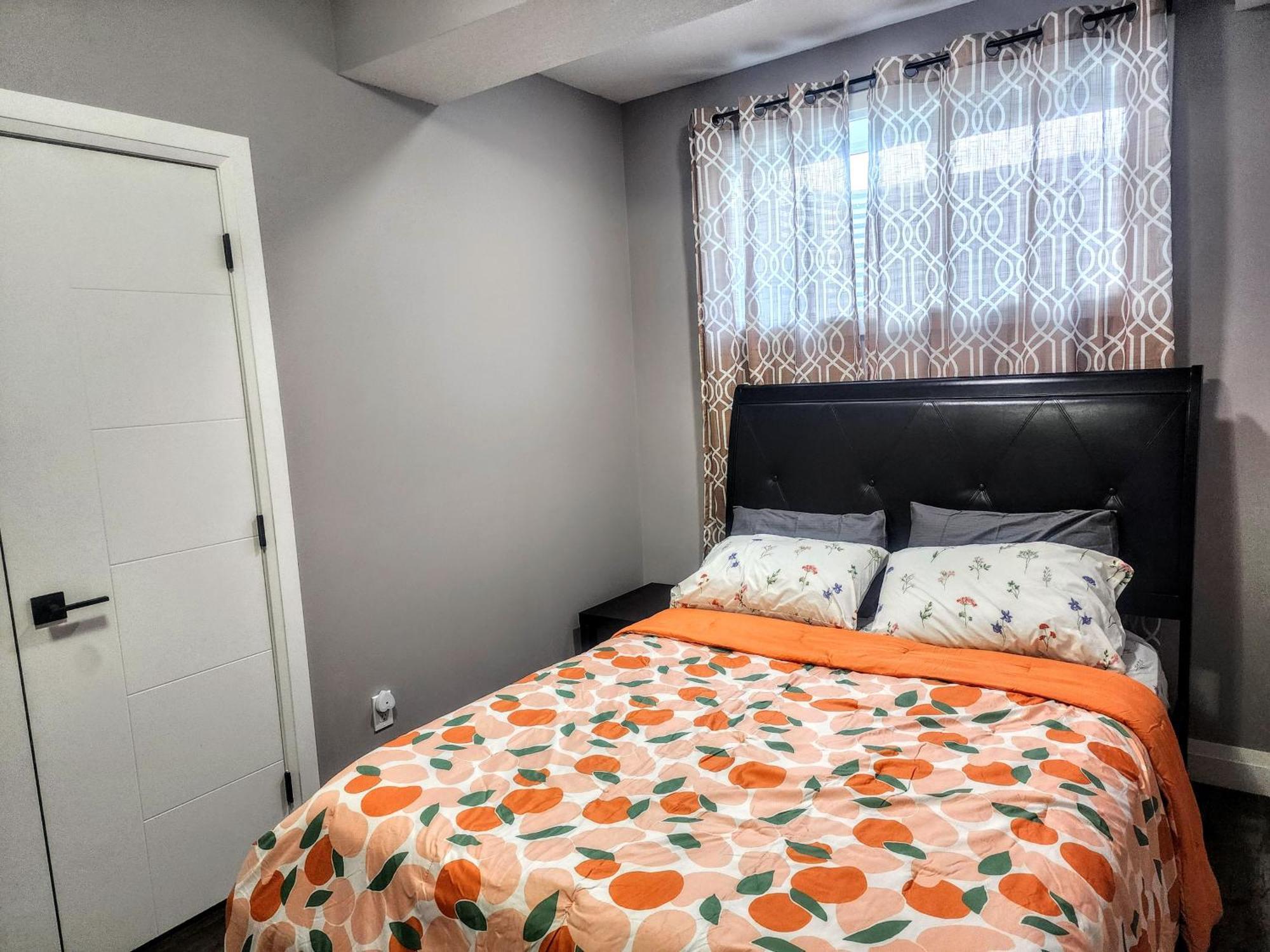 Apartment Cozy Basement - Private Entrance - Free Netflix Edmonton