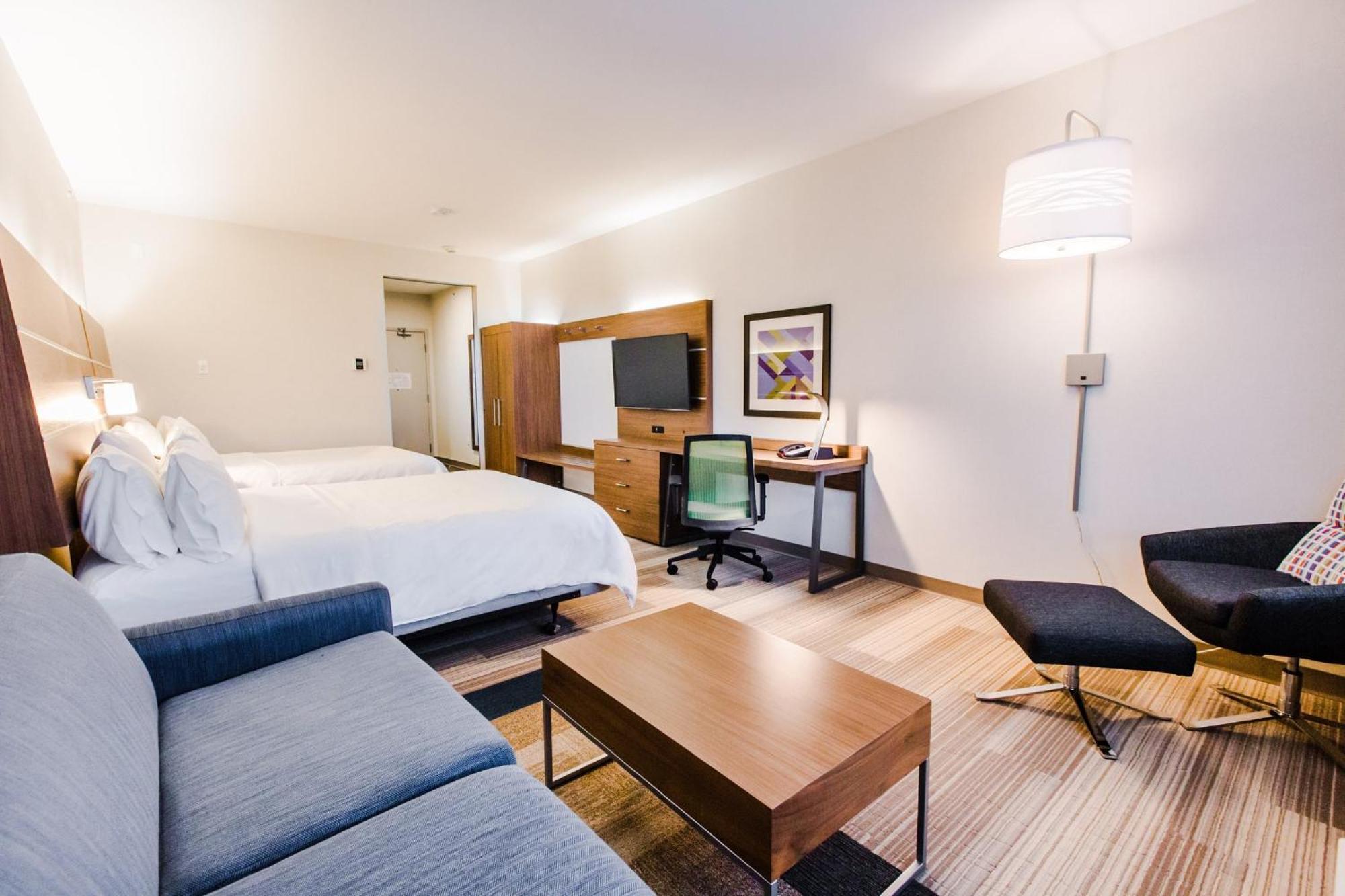 Holiday Inn Express & Suites - West Edmonton-Mall Area By Ihg Hotel Edmonton