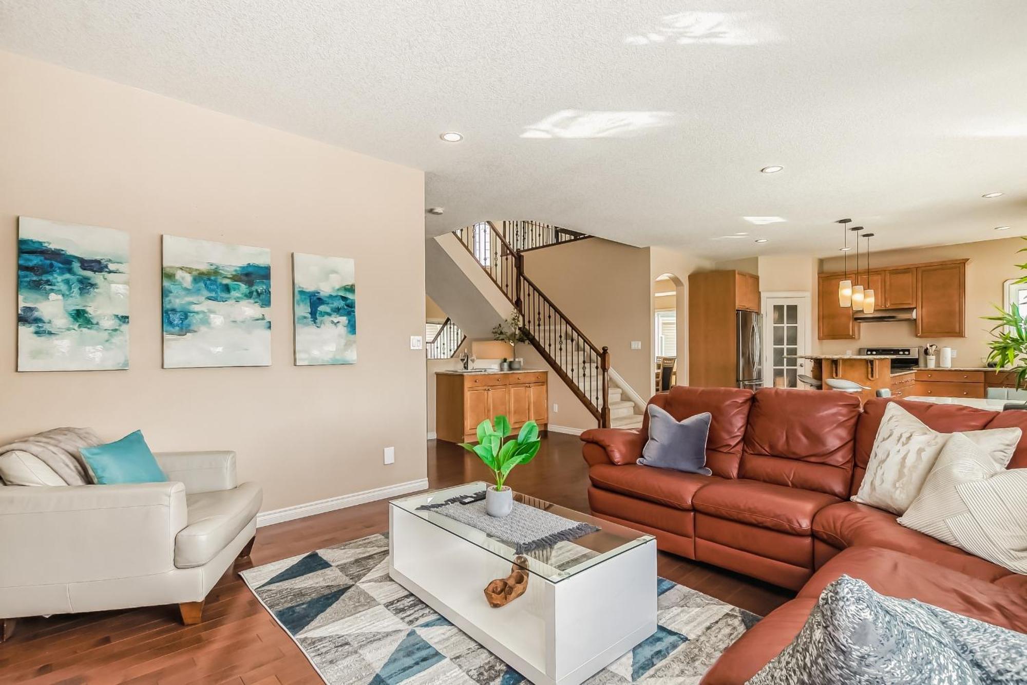 Holiday home Lewis Estates Golf Course Executive By Henday, Whitemud, Step To Shops!