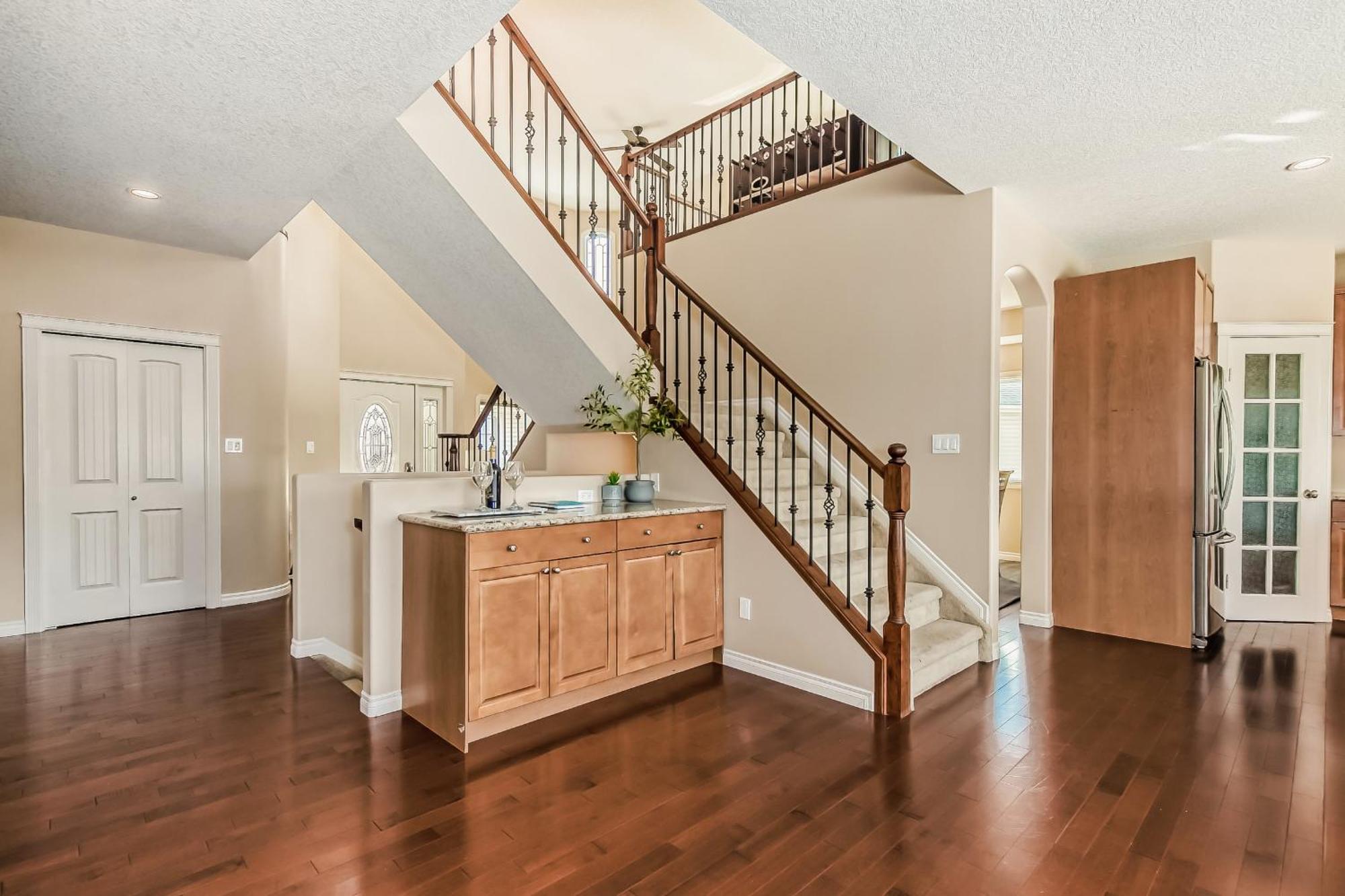 Holiday home Lewis Estates Golf Course Executive By Henday, Whitemud, Step To Shops!