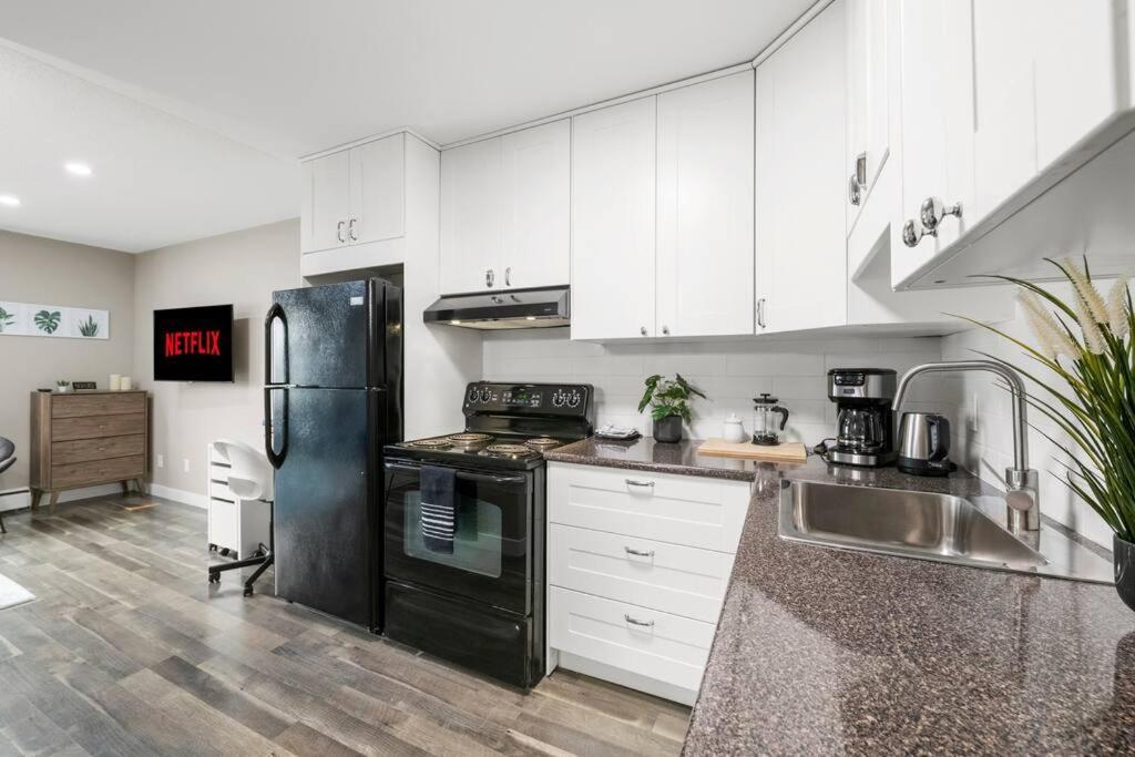 Modern & Unique Unit