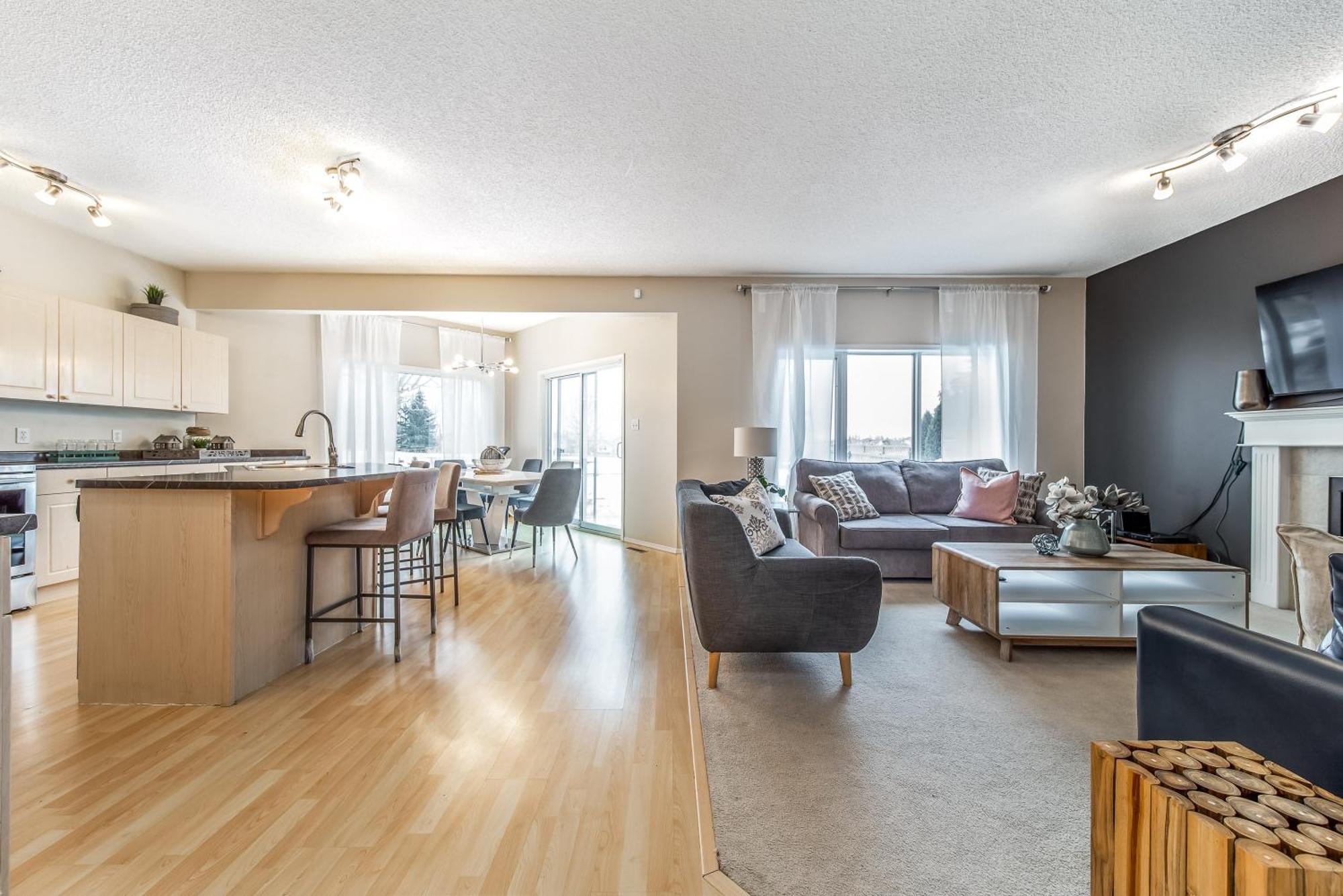 Luxury Lewis Estates Golf Course View By Henday, Whitemud, Wem, Acheson! Holiday home *