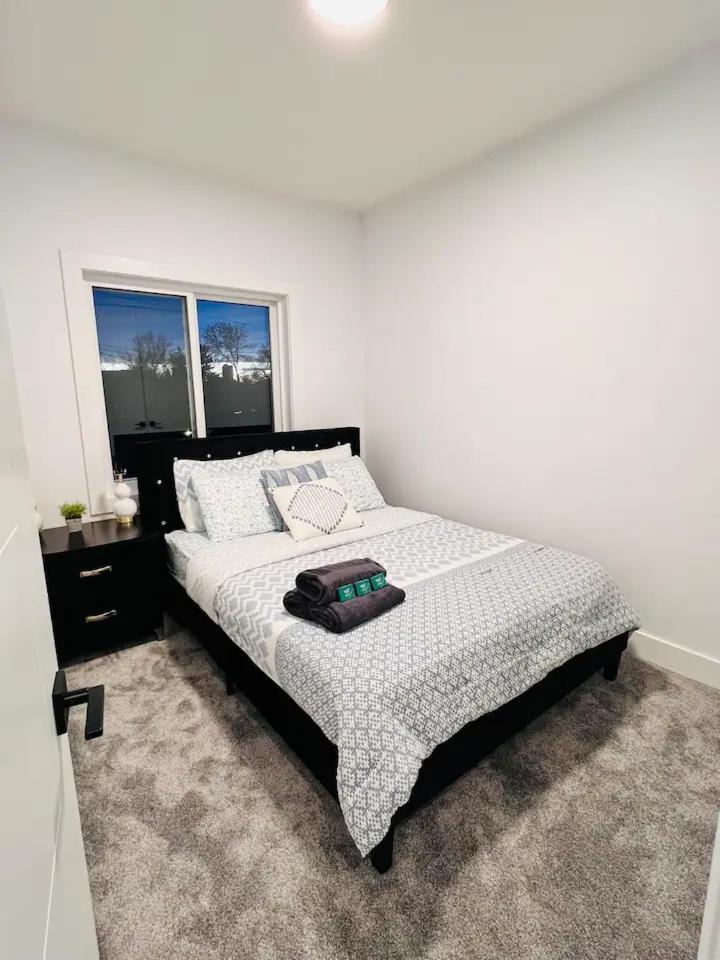 Holiday home M21 Luxurious, Downtown River Valley Home, Centrally Located, Close To Everything Edmonton