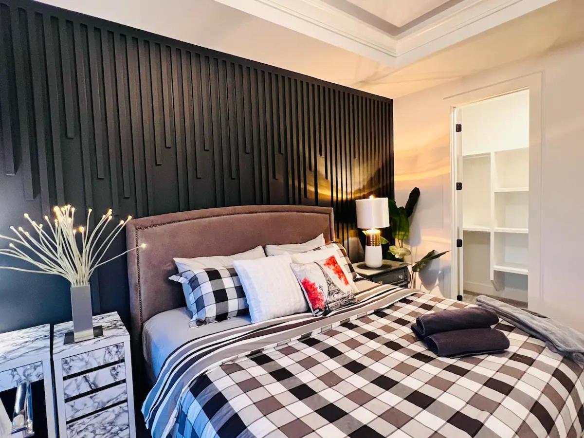 Holiday home M21 Luxurious, Downtown River Valley Home, Centrally Located, Close To Everything