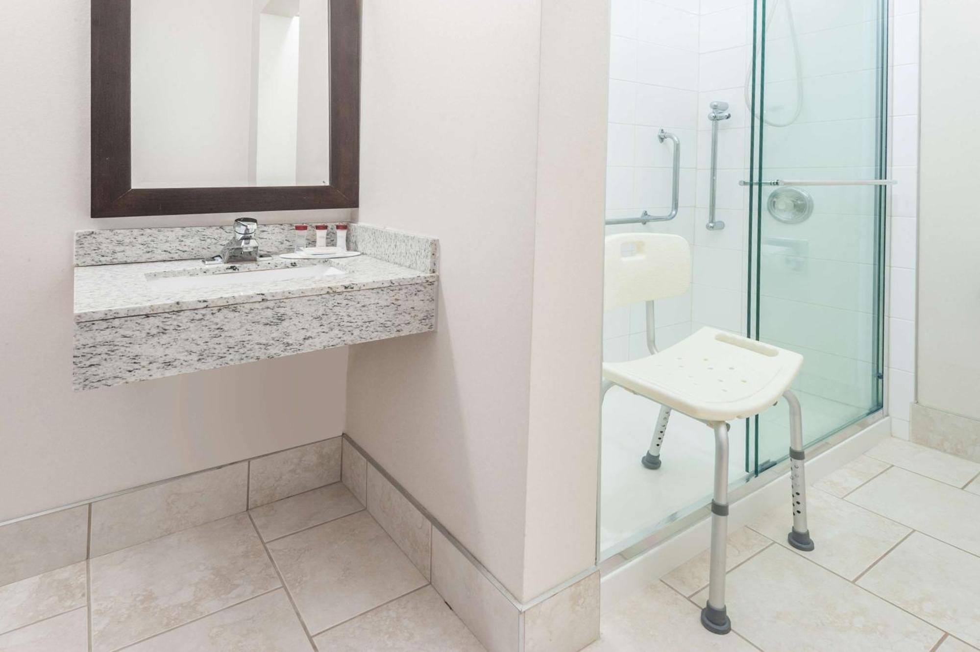 Ramada By Wyndham South
