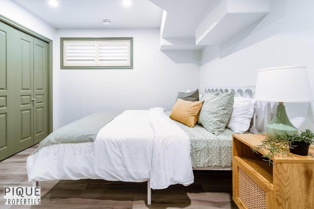 Spacious Bright - Sleeps 4 - King Bed - Nflx Apartment *