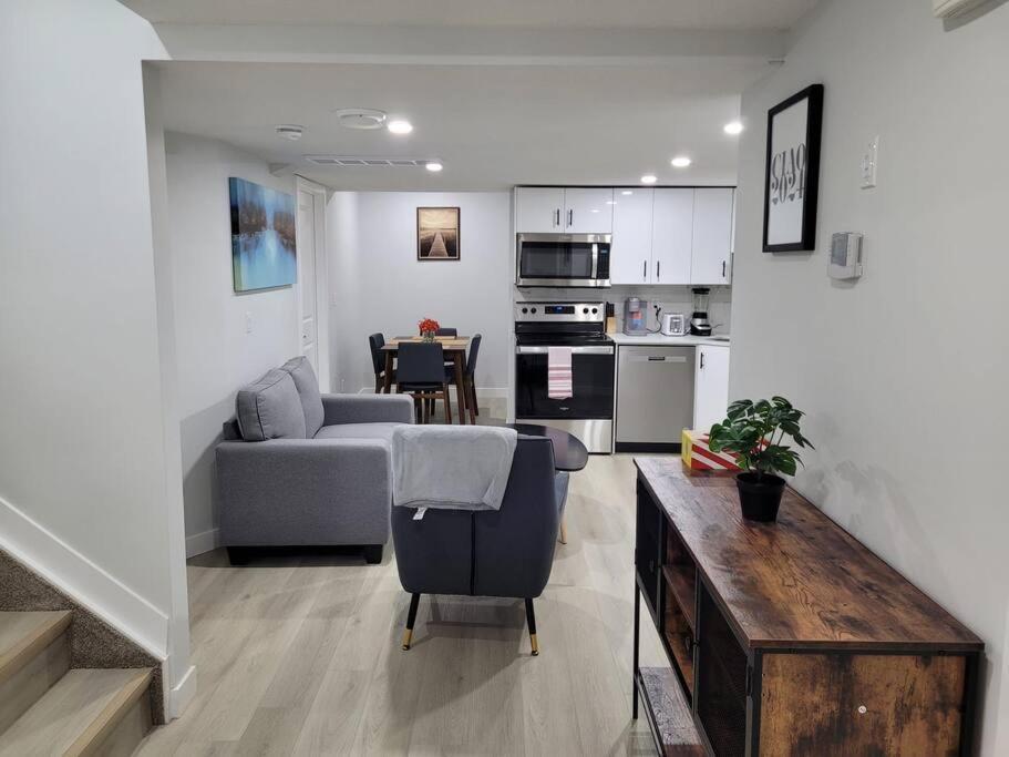Beautiful Comfy Guest In West Edm Apartment