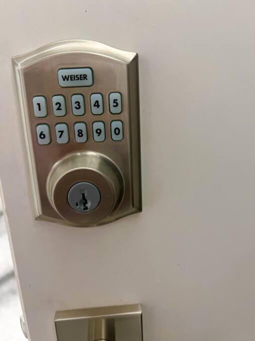 Apartment Guest In Southwest Edmonton