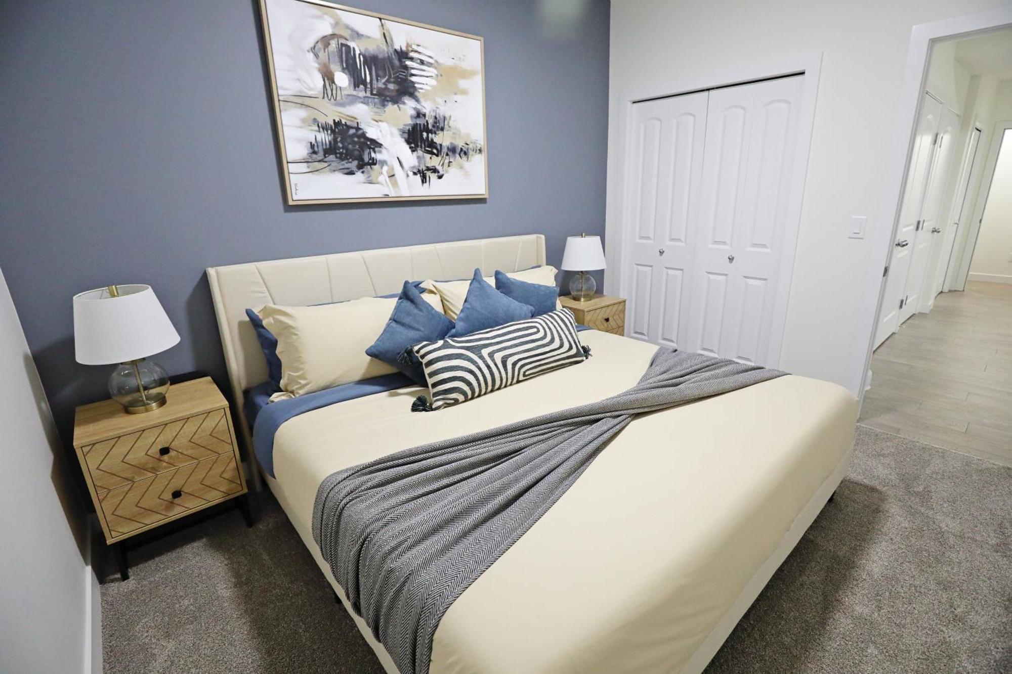Elegant Escape With King Bed, Long Stays, Wem, * Edmonton