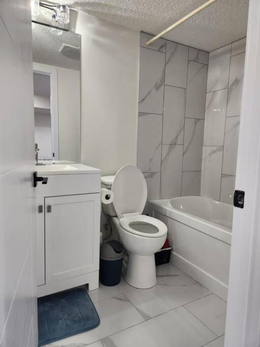 Apartment Modern 2 Bedroom Basement Chappelle Edmonton