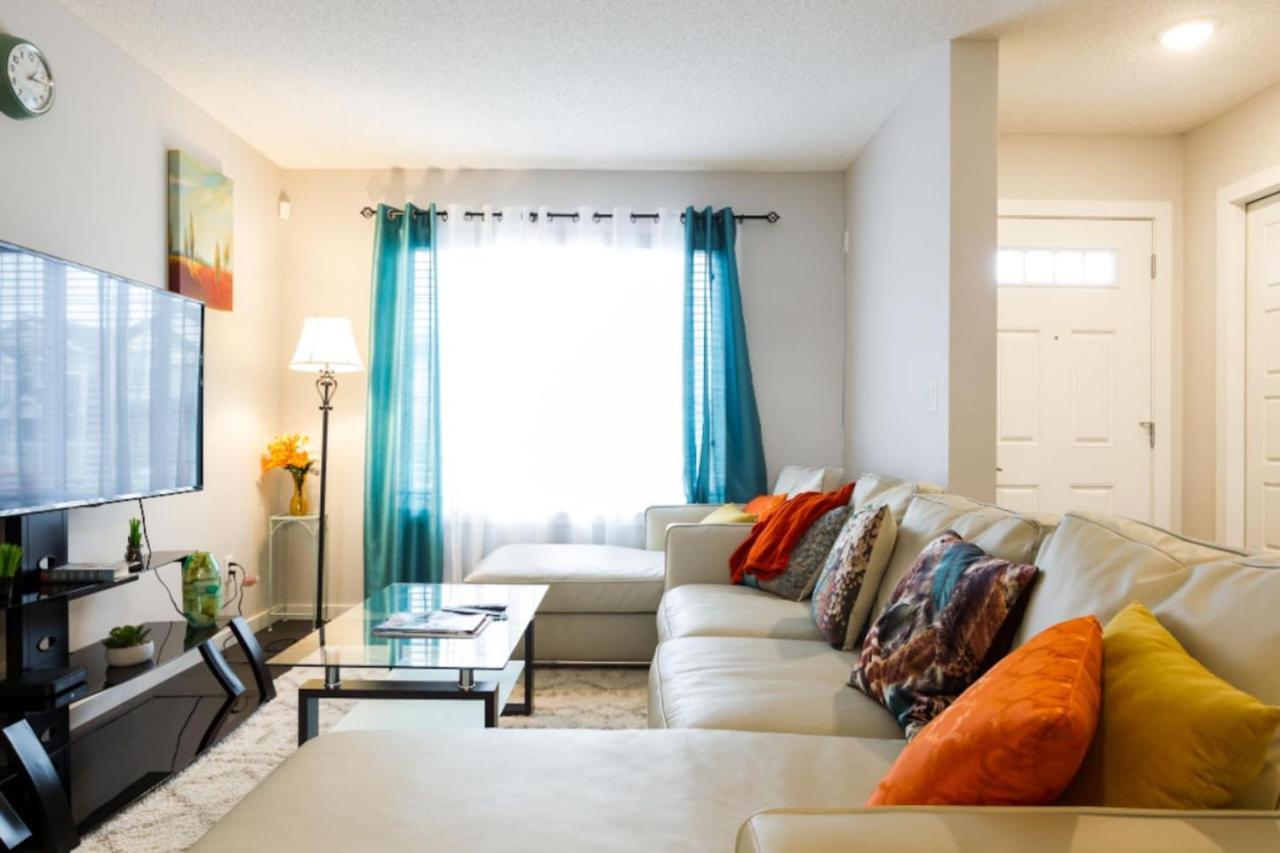 Modern Comfort Within Laurel Holiday home Edmonton