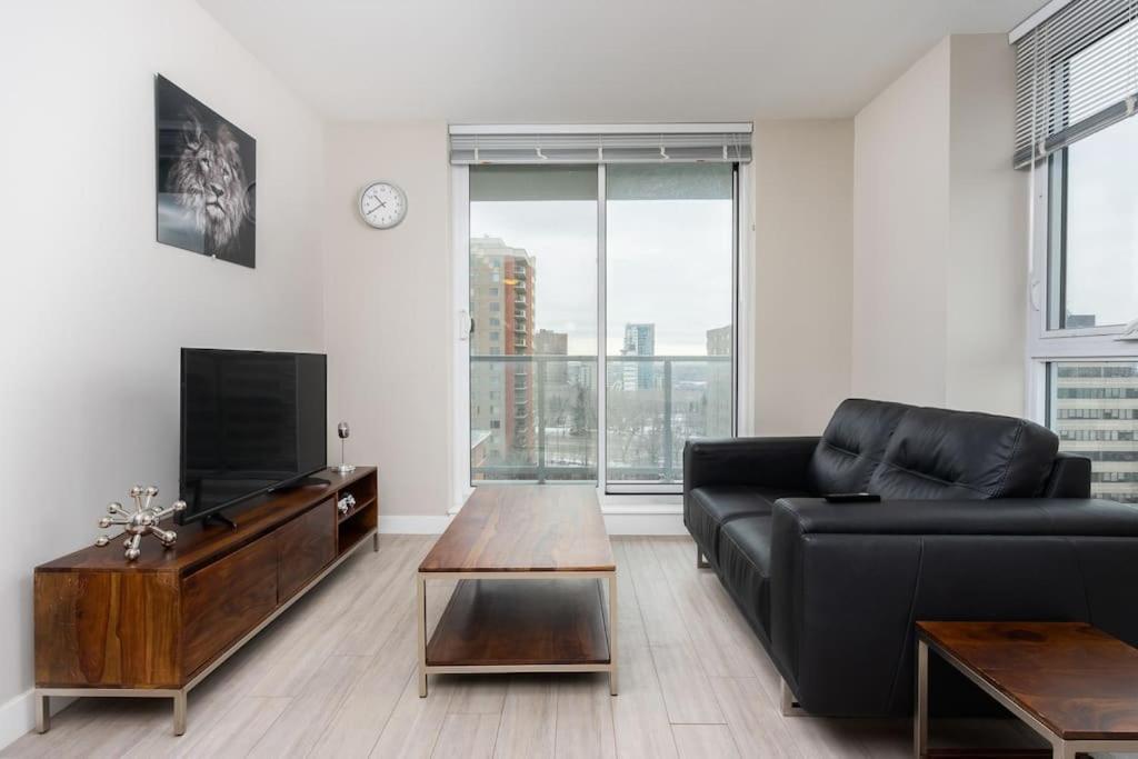 Hendrix Luxury By Corporate Apartment Edmonton