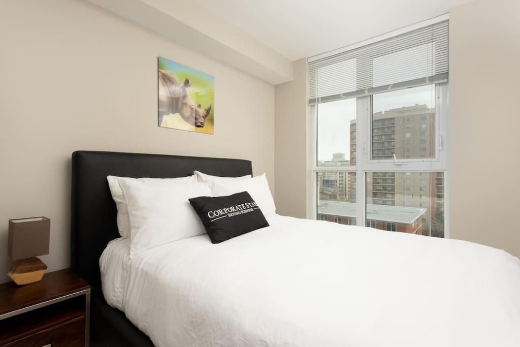Hendrix Luxury By Corporate Edmonton