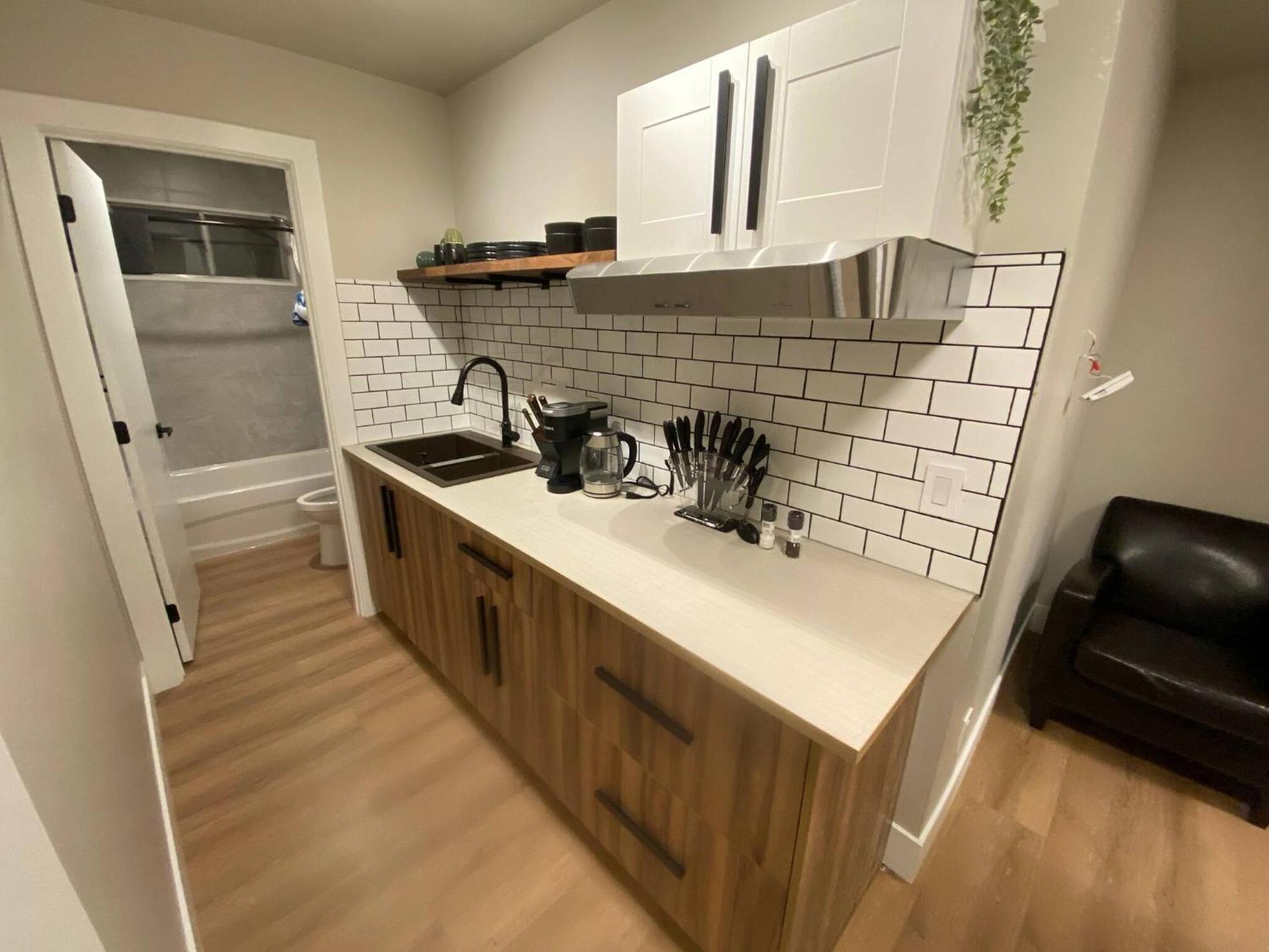 2br Near Unveristy And Whyte Ave Apartment Edmonton