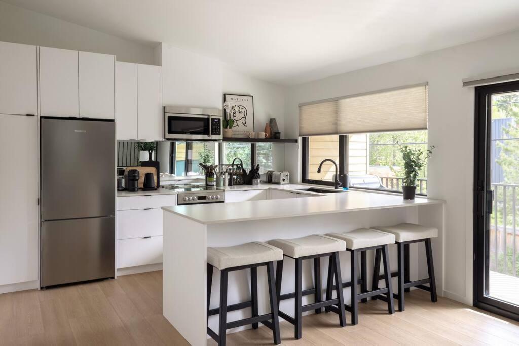 Apartment Casa Bramble Luxury 2bed Near Uofa Hospital Edmonton
