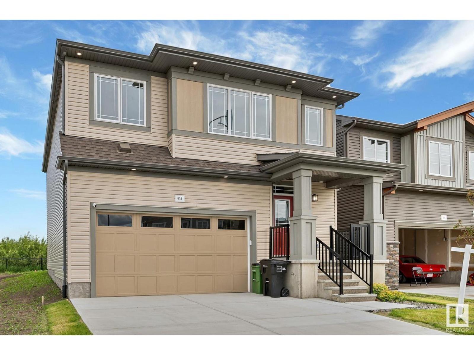 Holiday home 4 Bedroom Luxury , Theater, Sleeps 7, Ac , Garage Edmonton