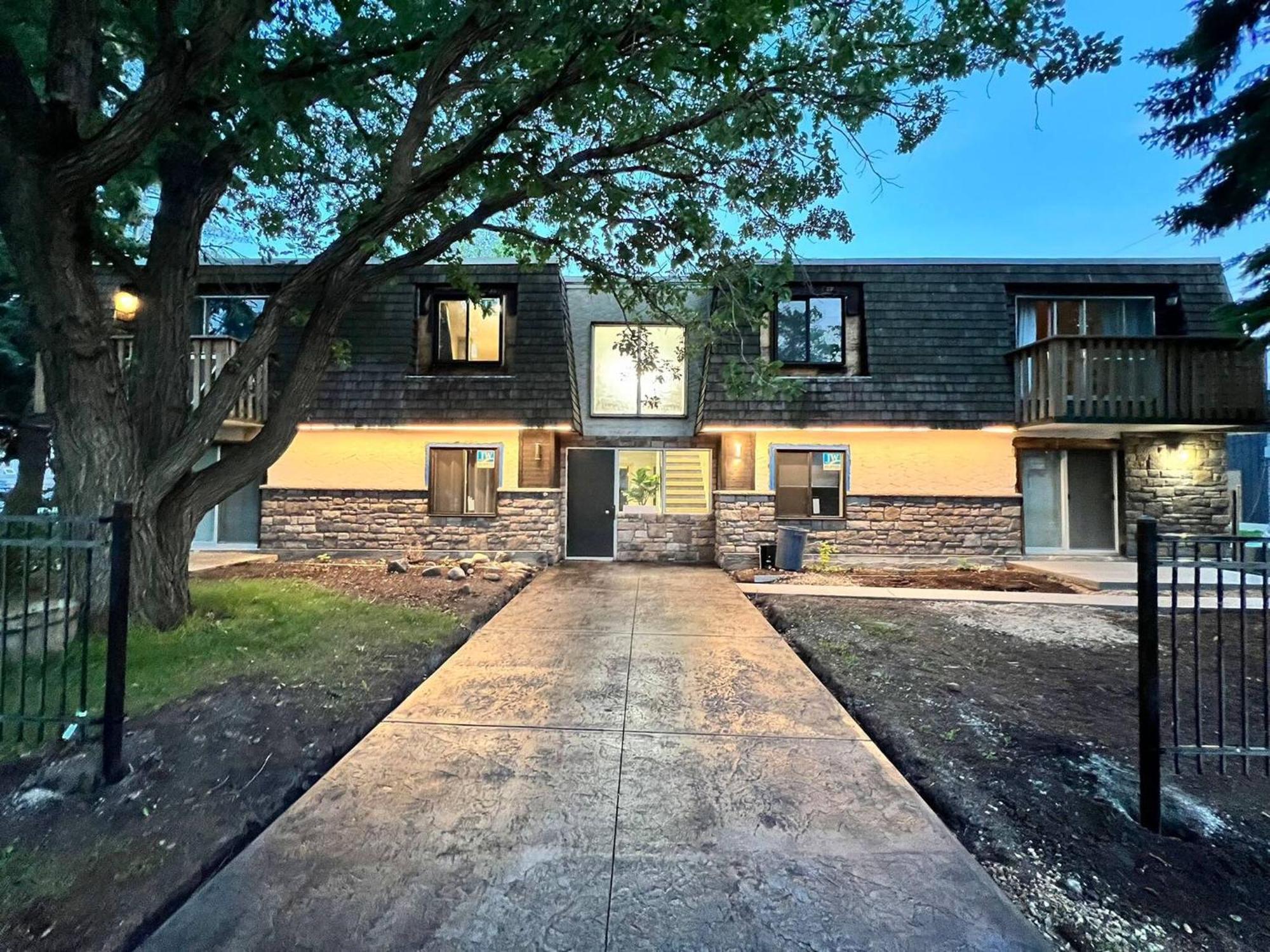 Guest house Morden Newly Renovated 1br Flats, Walk To Whyte *