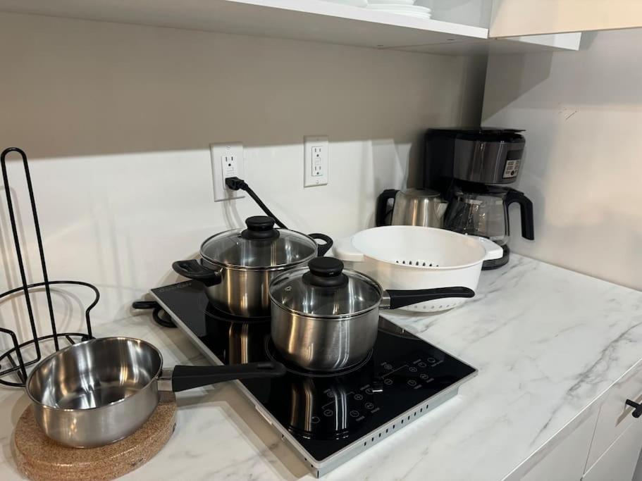 1 Bd With Kitchenette - 14 *