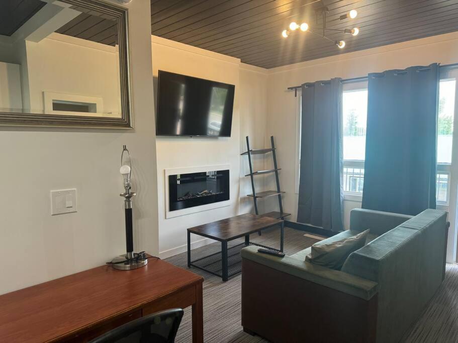 1 Bd With Kitchenette - 14 * Edmonton