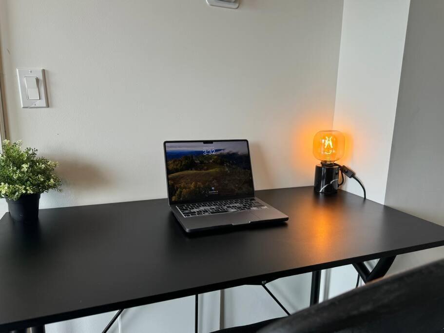 1 Bd With Kitchenette - 10 *