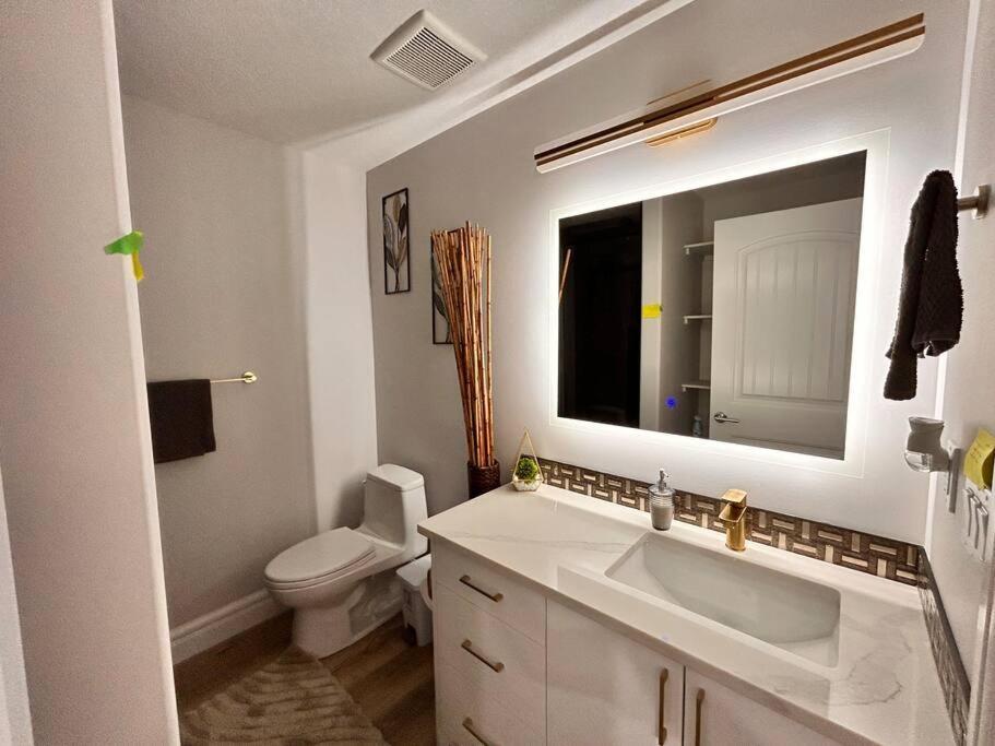 Holiday home Modern Luxurious With Separate Side-entry *