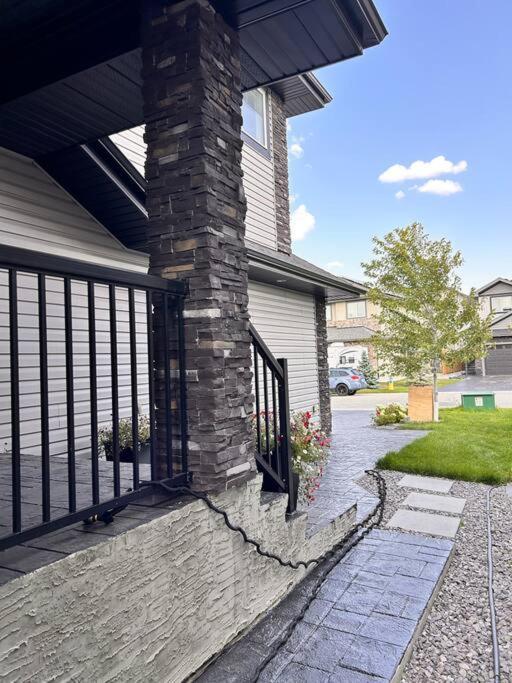 Modern Luxurious With Separate Side-entry Holiday home *