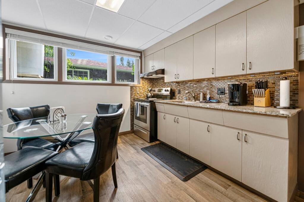 Apartment Yeg Chic Luxury Edmonton