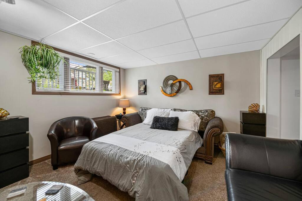 Yeg Chic Luxury * Edmonton
