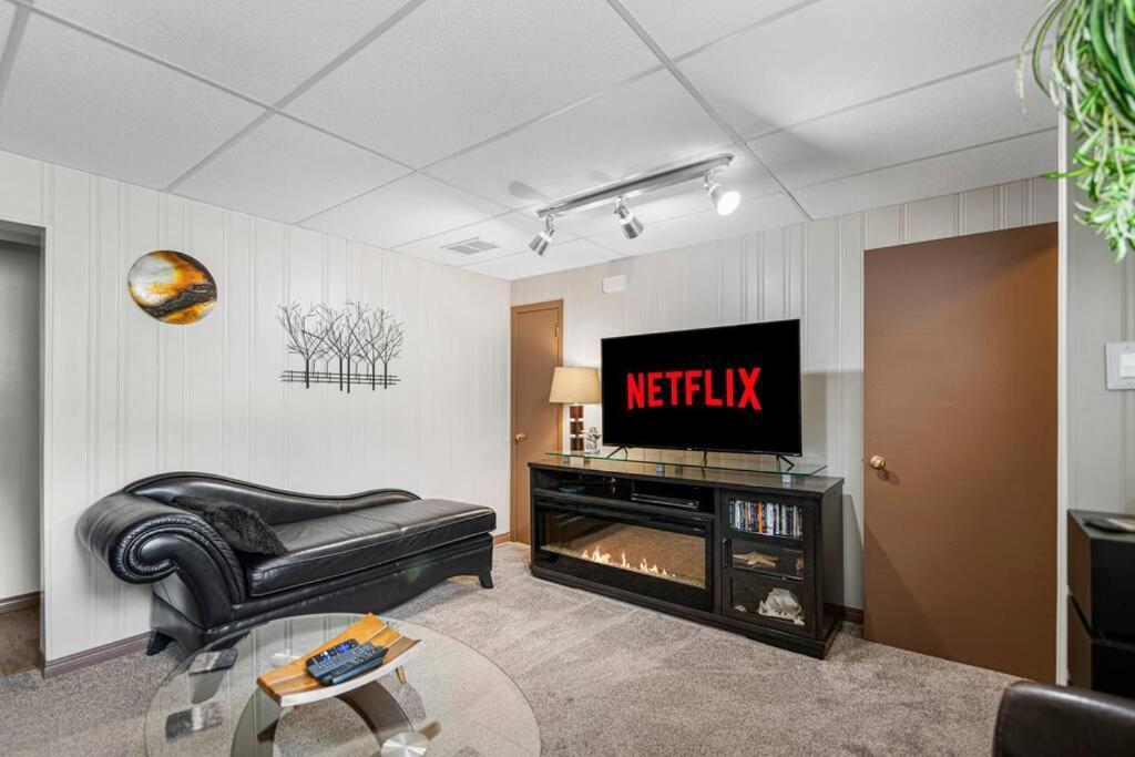 Apartment Yeg Chic Luxury
